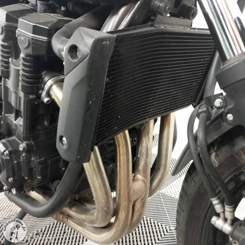 SUZUKI GSF650 656 2014 accidentée - La Casse de l Oncle Tom