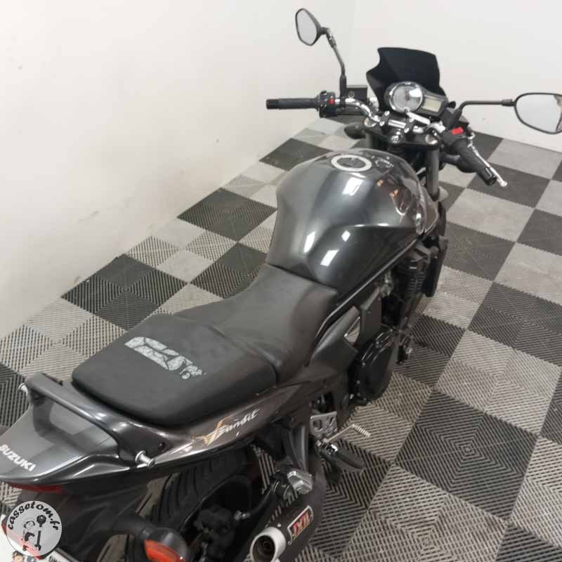 SUZUKI GSF650 656 2014 accidentée - La Casse de l Oncle Tom