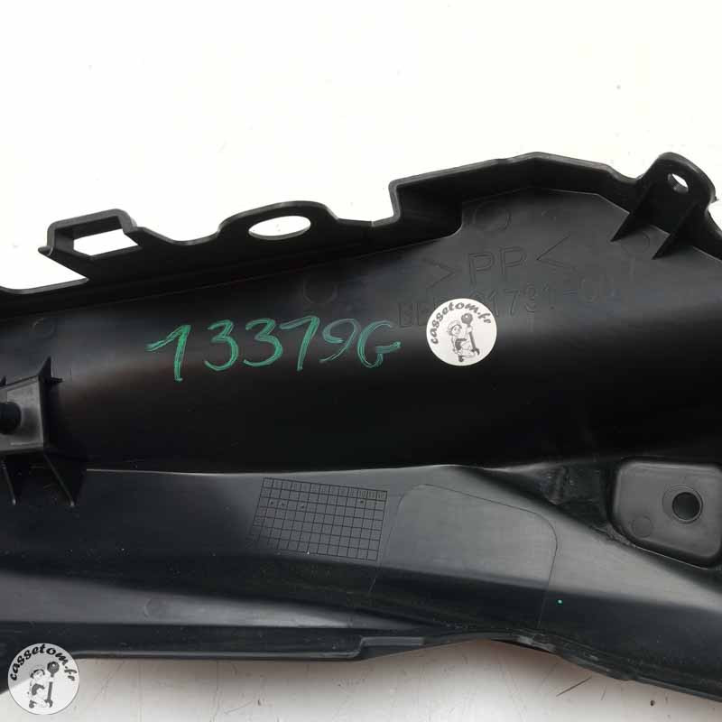 Carénage sous coque arrière gauche  Yamaha 700 Yzf-r 22 2021 - Cassetom - Nos pieces motos
