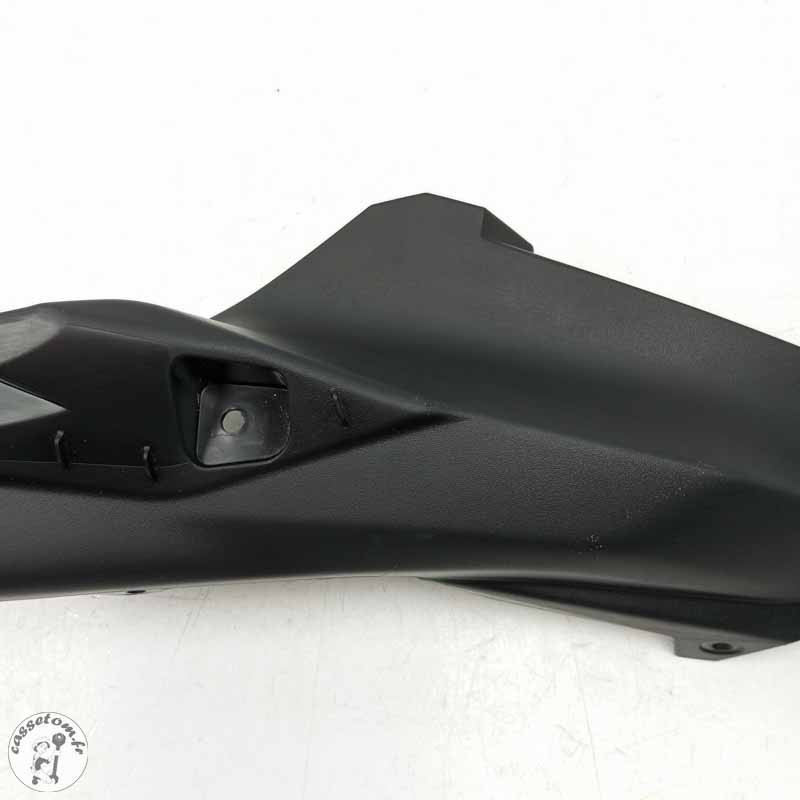 Carénage sous coque arrière gauche  Yamaha 700 Yzf-r 22 2021 - Cassetom - Nos pieces motos