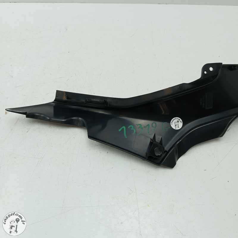 Carénage sous selle gauche  Yamaha 700 Yzf-r 21 2021 - Cassetom - Nos pieces motos