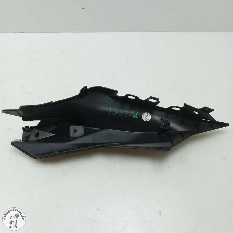 Carénage sous coque arrière droit  Yamaha 700 Yzf-r 20 2021 - Cassetom - Nos pieces motos