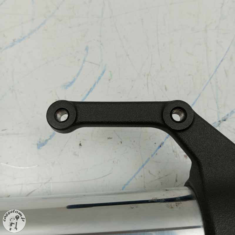 Bras de fourche droit  Yamaha 700 Yzf-r 7 2021 - Cassetom - Nos pieces motos