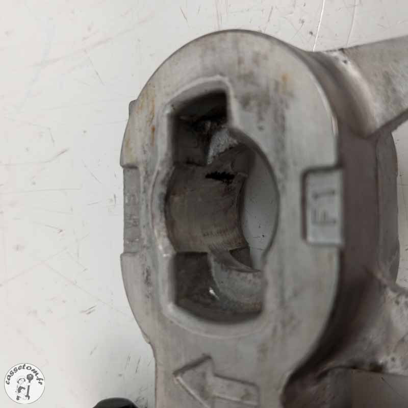 Tendeurs de chaîne secondaire  Yamaha 700 Yzf-r 7 2021 - Cassetom - Nos pieces motos