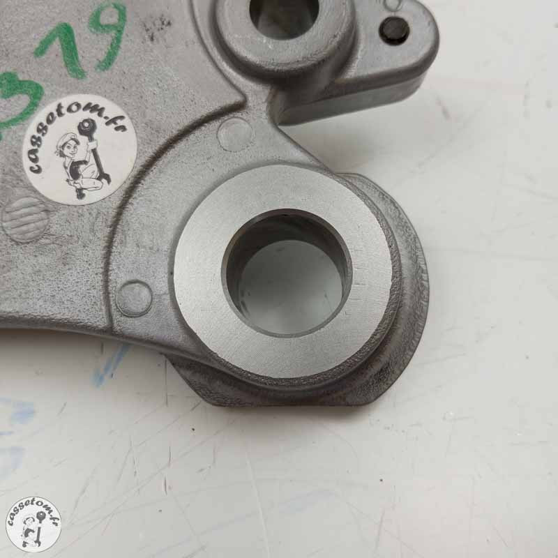 Support d'étrier arrière  Yamaha 700 Yzf-r 7 2021 - Cassetom - Nos pieces motos
