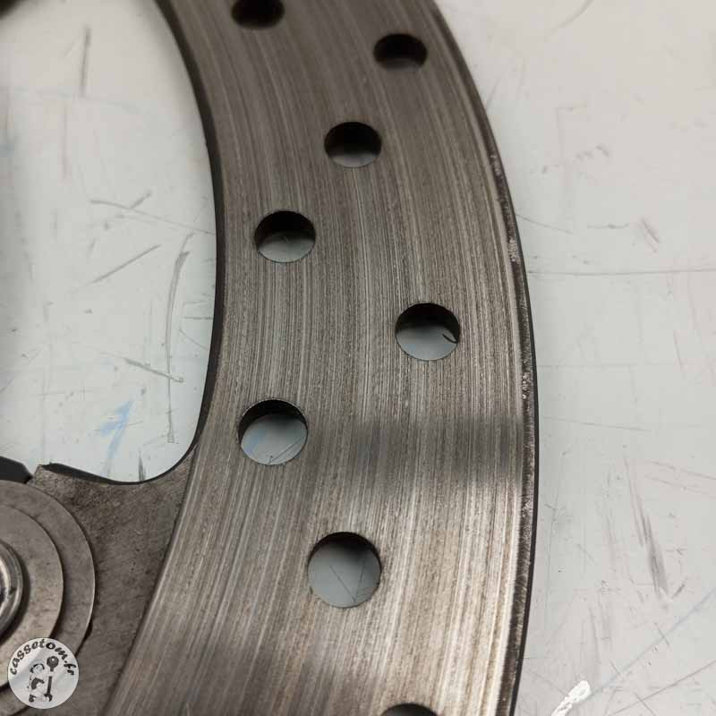 Disque de frein avant gauche Yamaha 700 Yzf-r 7 2021 - Cassetom - Nos pieces motos