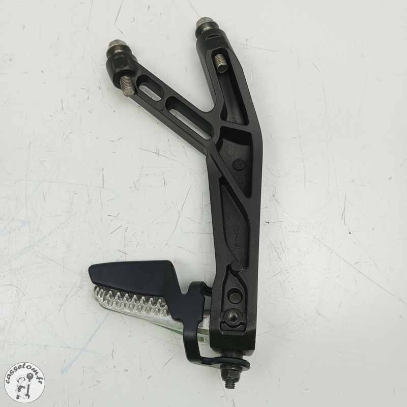 Platine repose pied arrière gauche  Yamaha 700 Yzf-r 7 2021 - Cassetom - Nos pieces motos