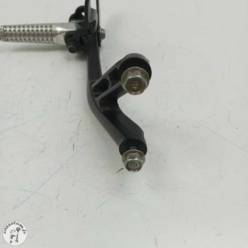 Platine repose pied arrière droite Yamaha 700 Yzf-r 7 2021 - Cassetom - Nos pieces motos