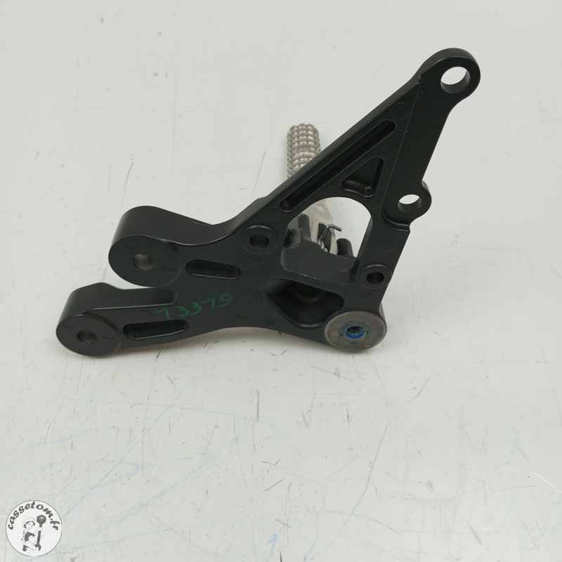 Platine repose pied avant droite  Yamaha 700 Yzf-r 7 2021 - Cassetom - Nos pieces motos