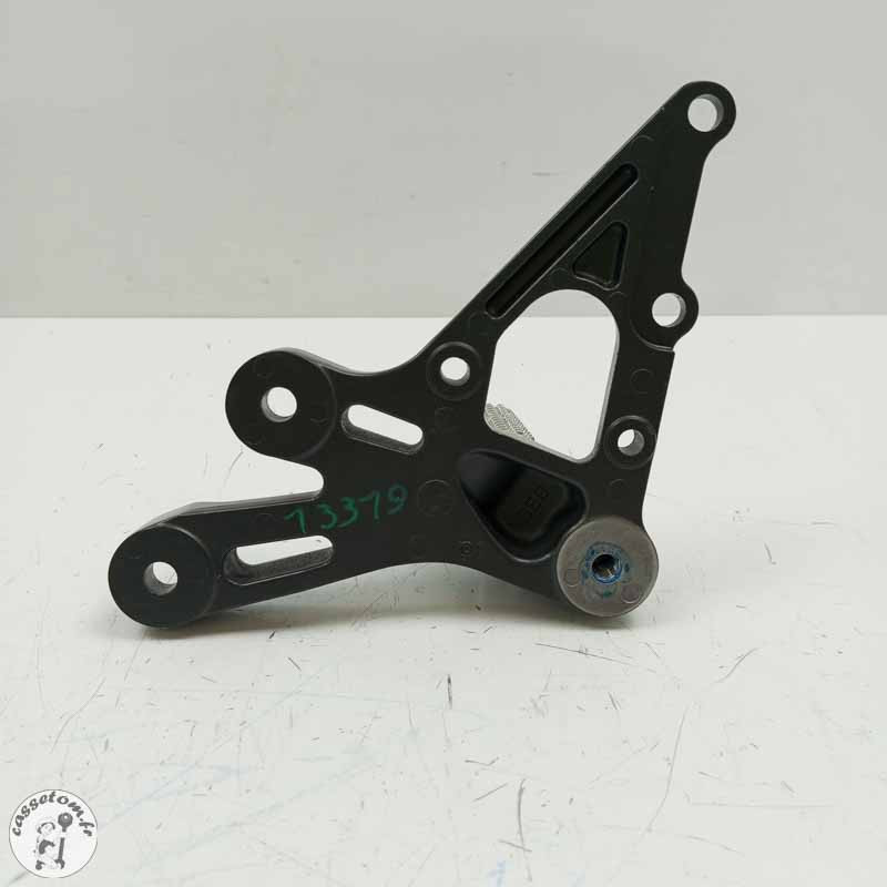 Platine repose pied avant droite  Yamaha 700 Yzf-r 7 2021 - Cassetom - Nos pieces motos