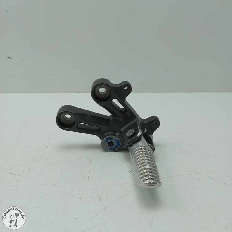 Platine repose pied avant gauche  Yamaha 700 Yzf-r 7 2021 - Cassetom - Nos pieces motos