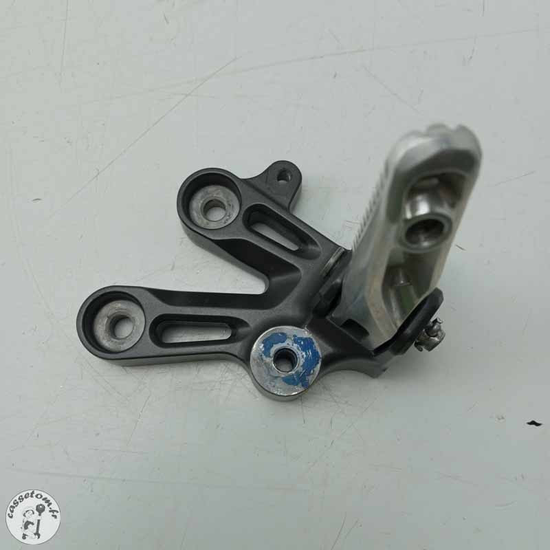 Platine repose pied avant gauche  Yamaha 700 Yzf-r 7 2021 - Cassetom - Nos pieces motos