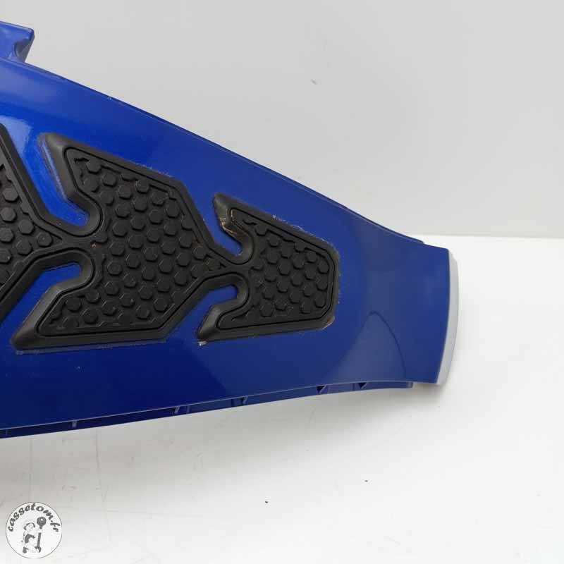 Couvre réservoir centrale  Yamaha 700 Yzf-r 10 2021 - Cassetom - Nos pieces motos