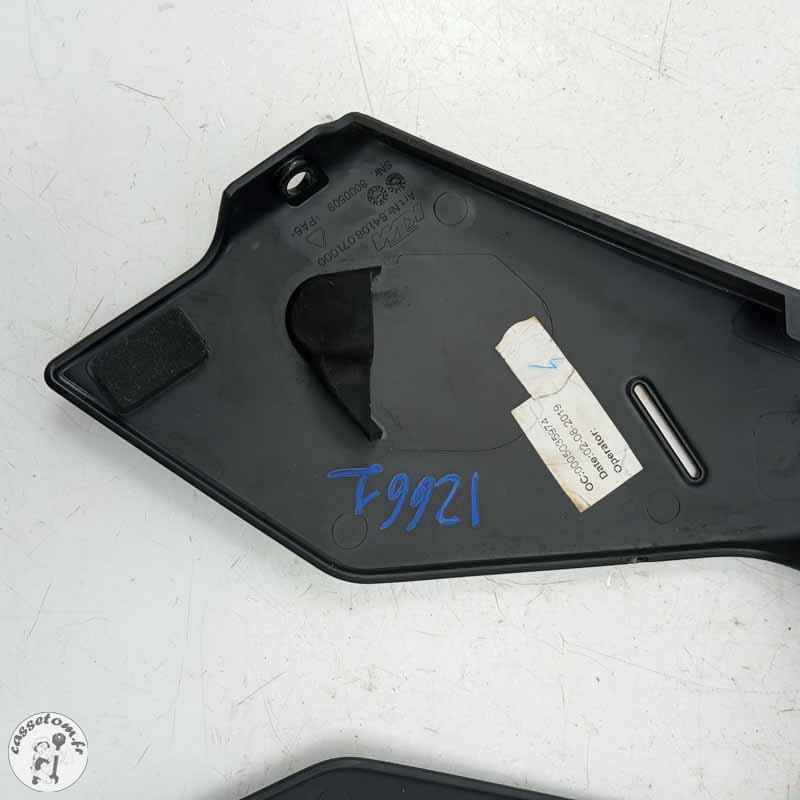Caches sous réservoir  Ktm 790 duke l 2021 - Cassetom - Nos pieces motos