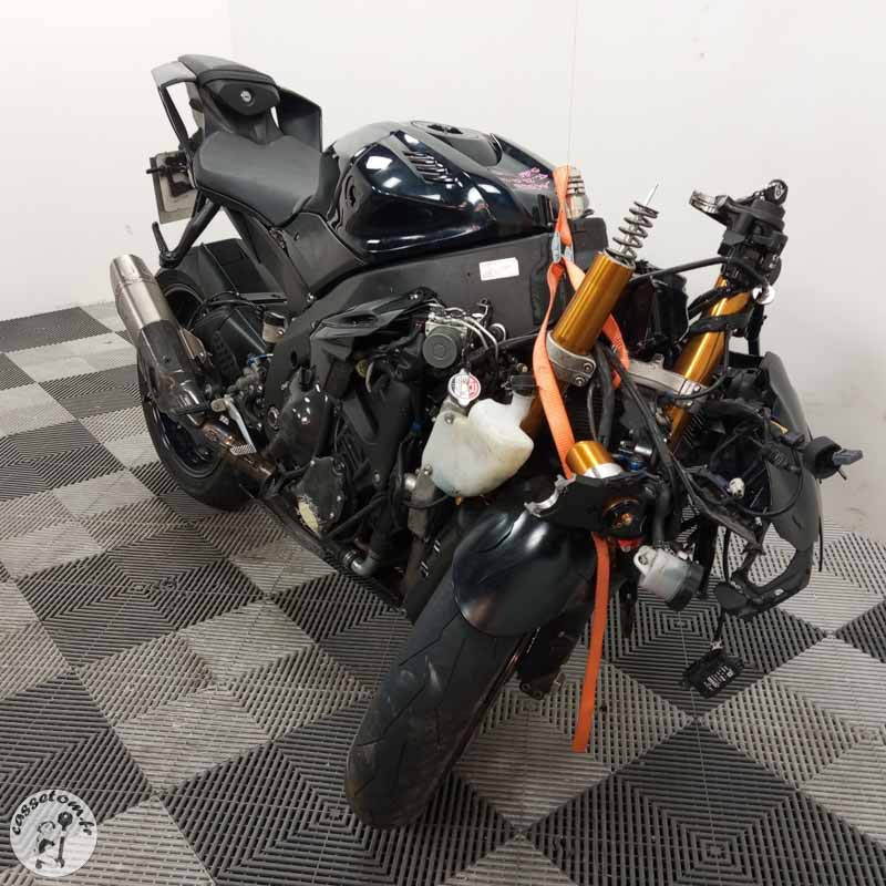 YAMAHA YZFR6 599 2019 accidentée - La Casse de l Oncle Tom