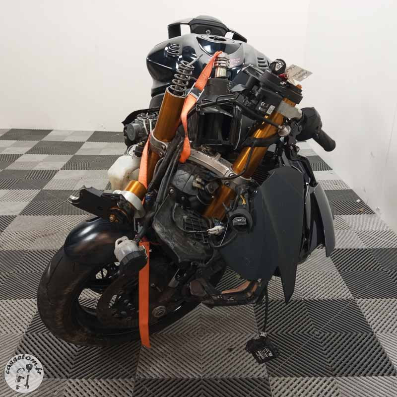 YAMAHA YZFR6 599 2019 accidentée - La Casse de l Oncle Tom