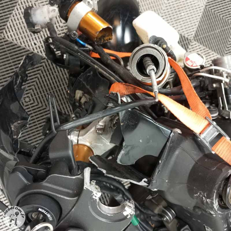 YAMAHA YZFR6 599 2019 accidentée - La Casse de l Oncle Tom