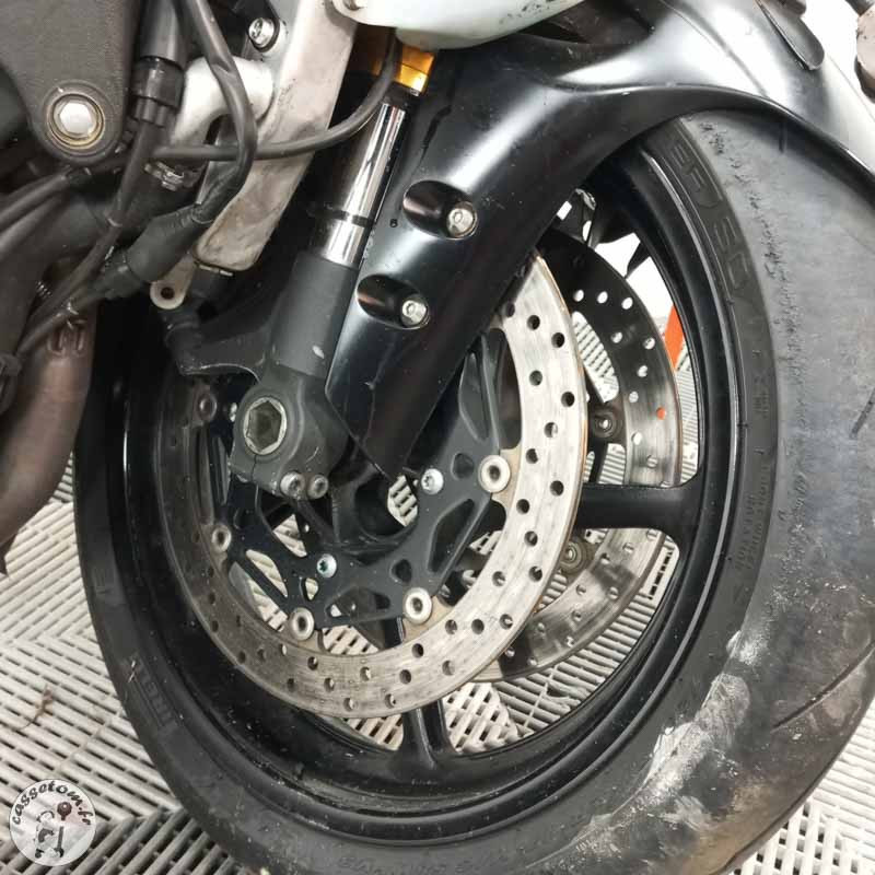 YAMAHA YZFR6 599 2019 accidentée - La Casse de l Oncle Tom