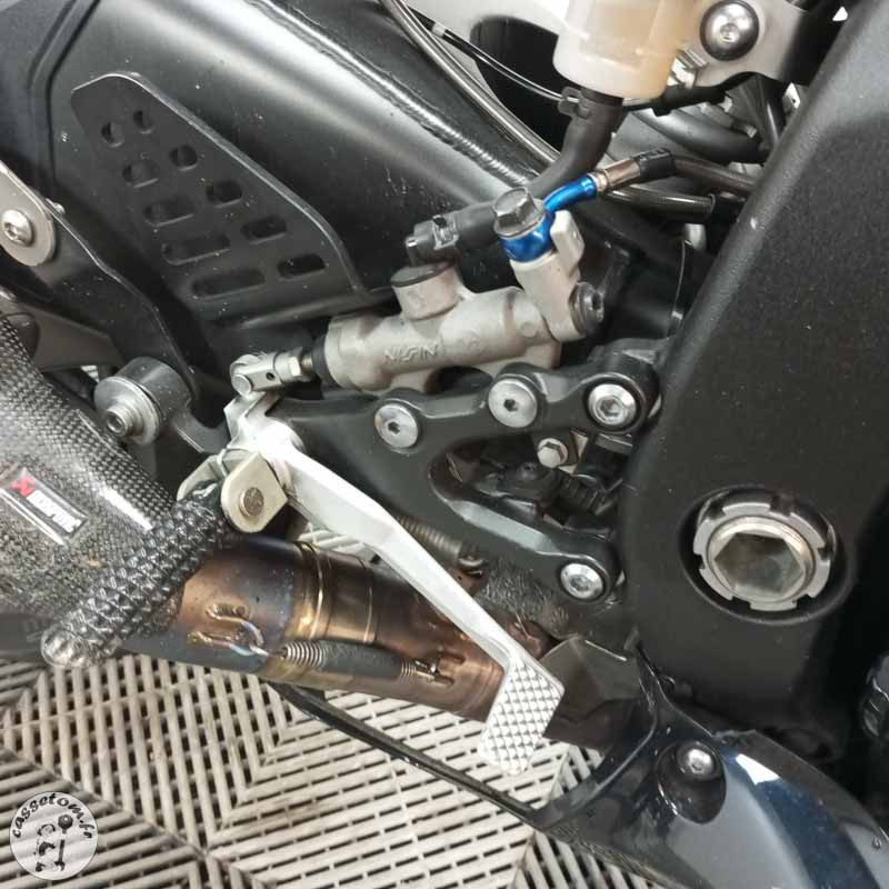 YAMAHA YZFR6 599 2019 accidentée - La Casse de l Oncle Tom