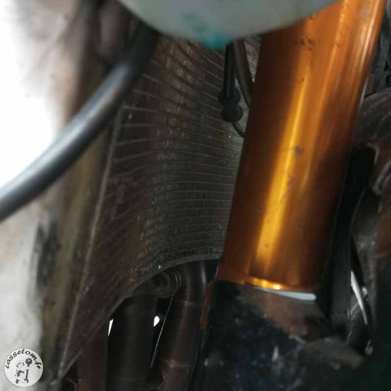 YAMAHA YZFR6 599 2019 accidentée - La Casse de l Oncle Tom