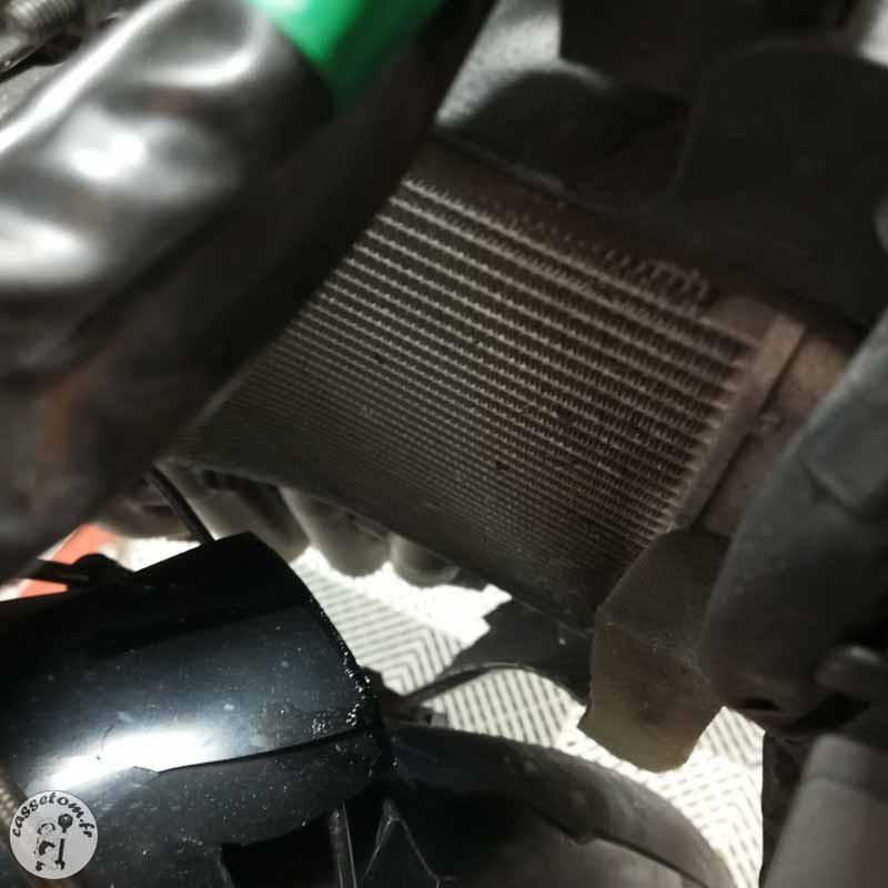 YAMAHA YZFR6 599 2019 accidentée - La Casse de l Oncle Tom