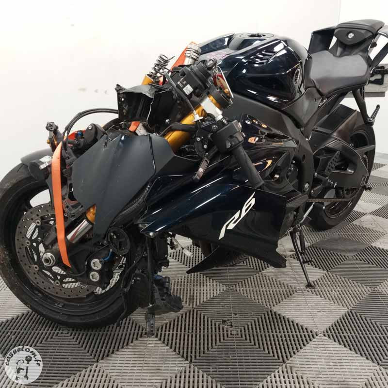 YAMAHA YZFR6 599 2019 accidentée - La Casse de l Oncle Tom