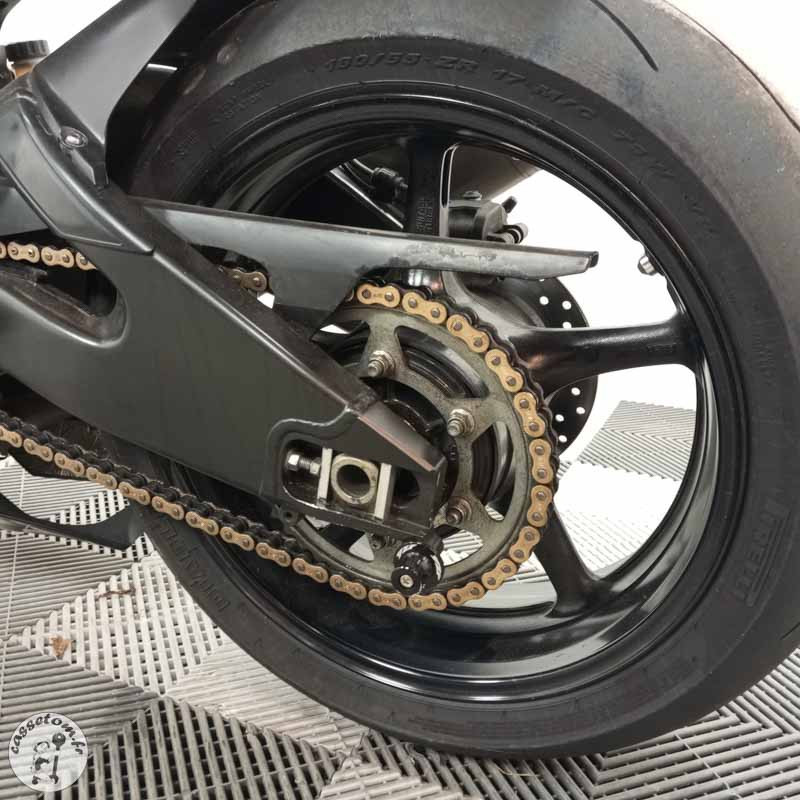 YAMAHA YZFR6 599 2019 accidentée - La Casse de l Oncle Tom
