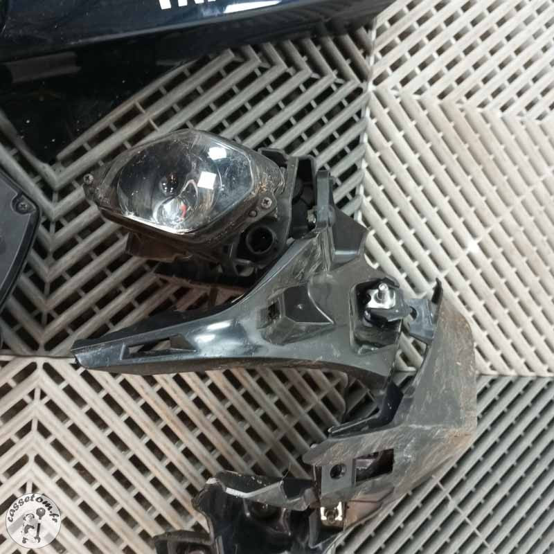 YAMAHA YZFR6 599 2019 accidentée - La Casse de l Oncle Tom