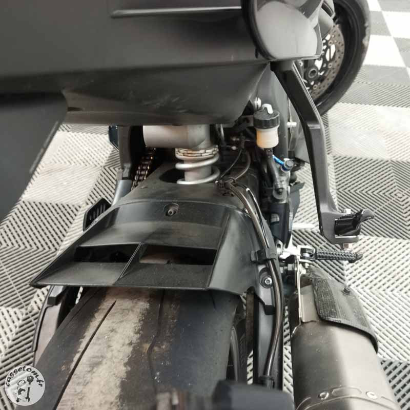 YAMAHA YZFR6 599 2019 accidentée - La Casse de l Oncle Tom