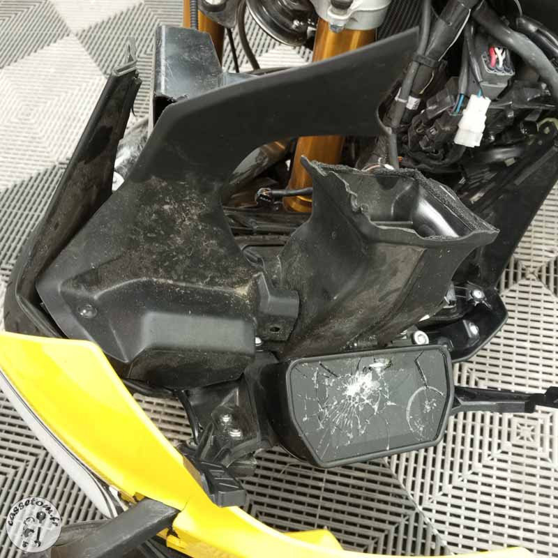 YAMAHA YZFR1 998 2016 accidentée - La Casse de l Oncle Tom