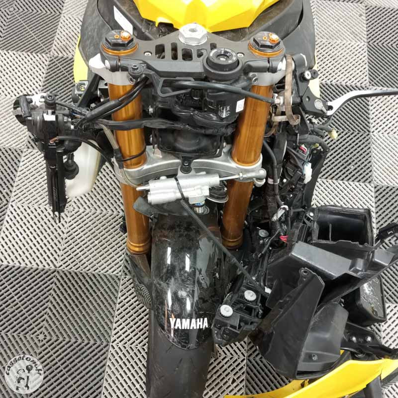YAMAHA YZFR1 998 2016 accidentée - La Casse de l Oncle Tom