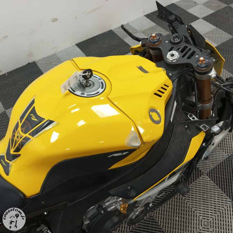 YAMAHA YZFR1 998 2016 accidentée - La Casse de l Oncle Tom