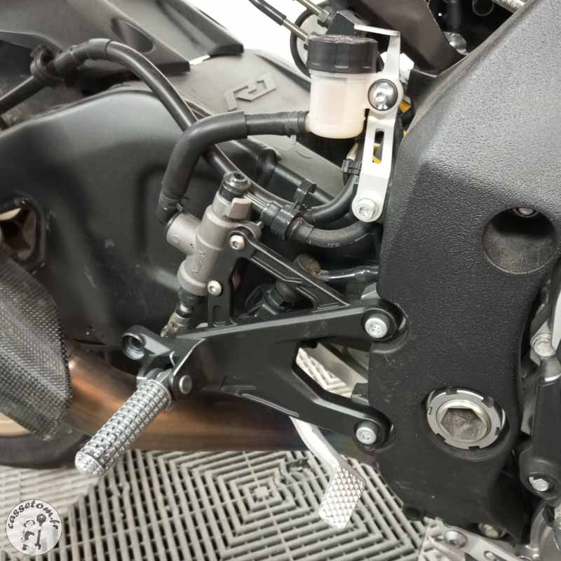 YAMAHA YZFR1 998 2016 accidentée - La Casse de l Oncle Tom