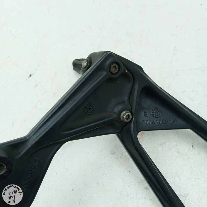 Platine avec repose pied arrière droit  Ktm 1290 super duck gt 2017 - Cassetom - Nos pieces motos