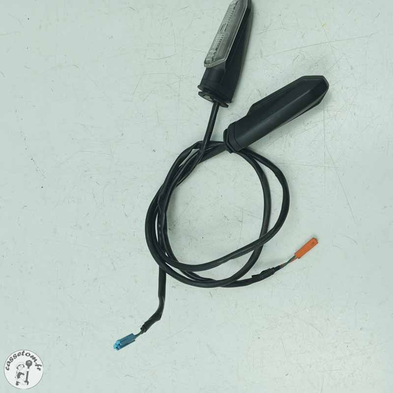 Paire de clignotant arrière  Honda 650 cbr ra 2022 - Cassetom - Nos pieces motos