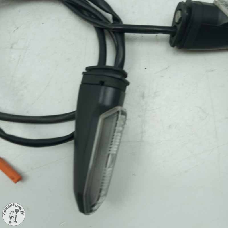 Paire de clignotant arrière  Honda 650 cbr ra 2022 - Cassetom - Nos pieces motos