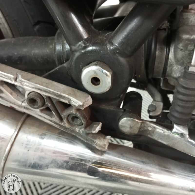 GUZZI 1000MANS 948 1990 accidentée - La Casse de l Oncle Tom