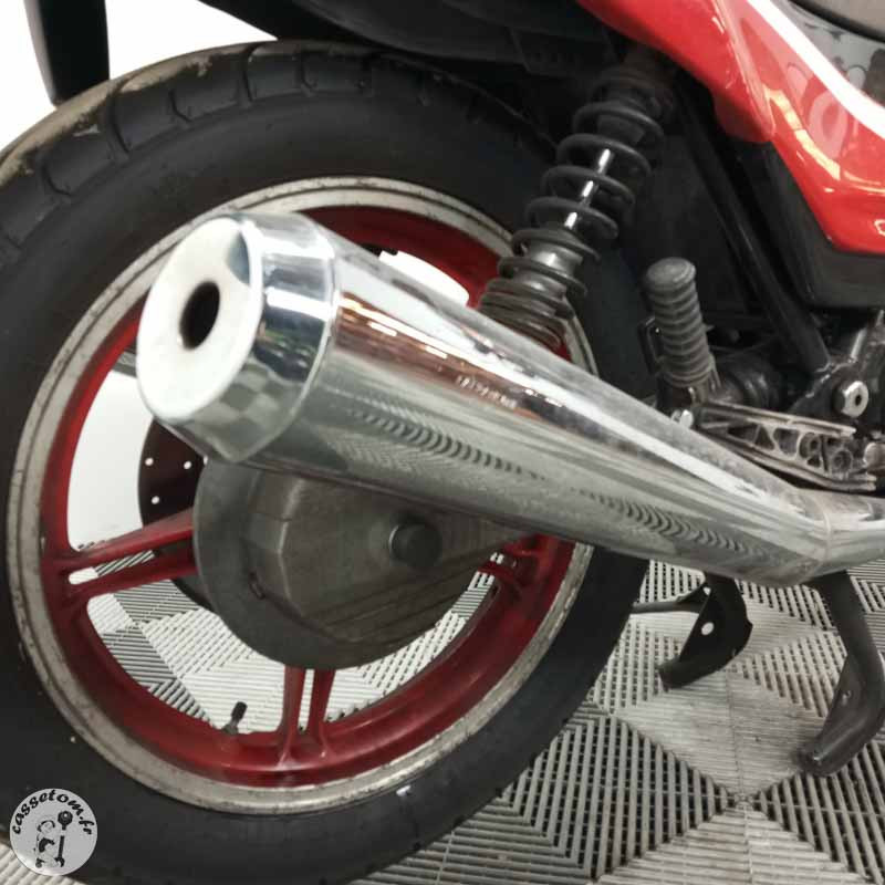 GUZZI 1000MANS 948 1990 accidentée - La Casse de l Oncle Tom