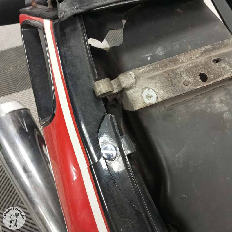 GUZZI 1000MANS 948 1990 accidentée - La Casse de l Oncle Tom