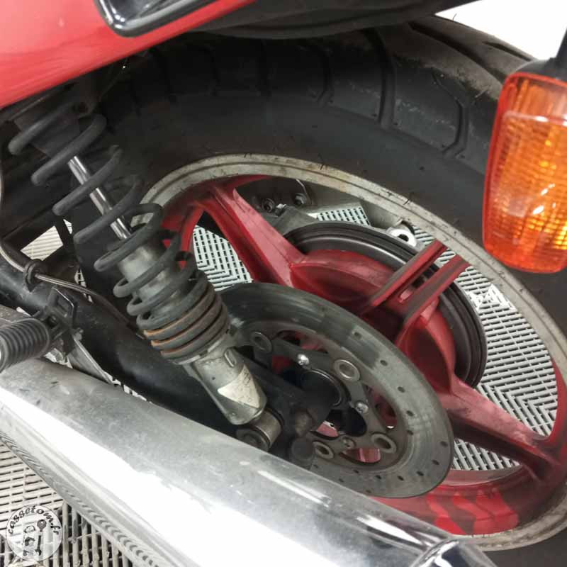 GUZZI 1000MANS 948 1990 accidentée - La Casse de l Oncle Tom