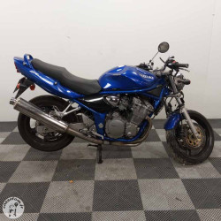 SUZUKI GSF650 600 2002 accidentée - La Casse de l Oncle Tom