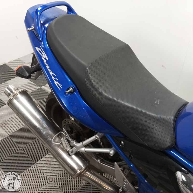 SUZUKI GSF650 600 2002 accidentée - La Casse de l Oncle Tom