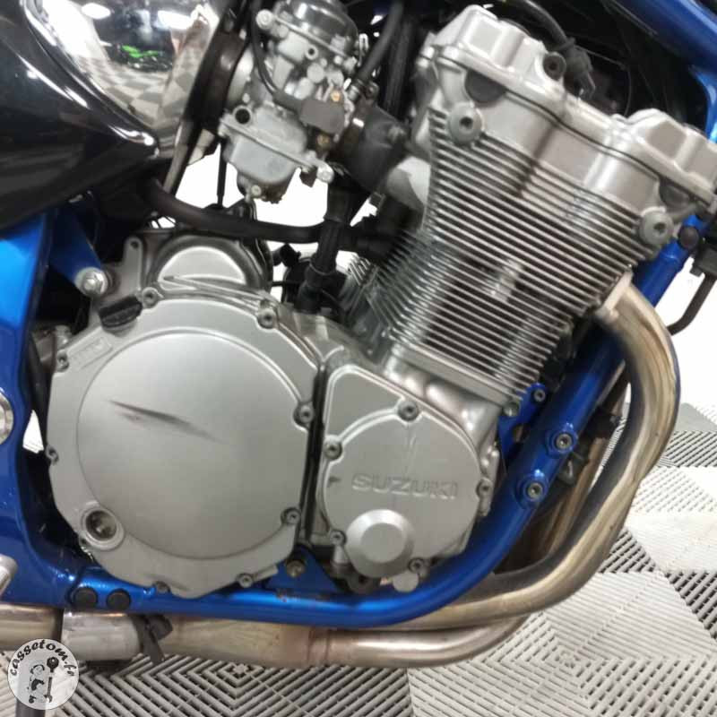 SUZUKI GSF650 600 2002 accidentée - La Casse de l Oncle Tom