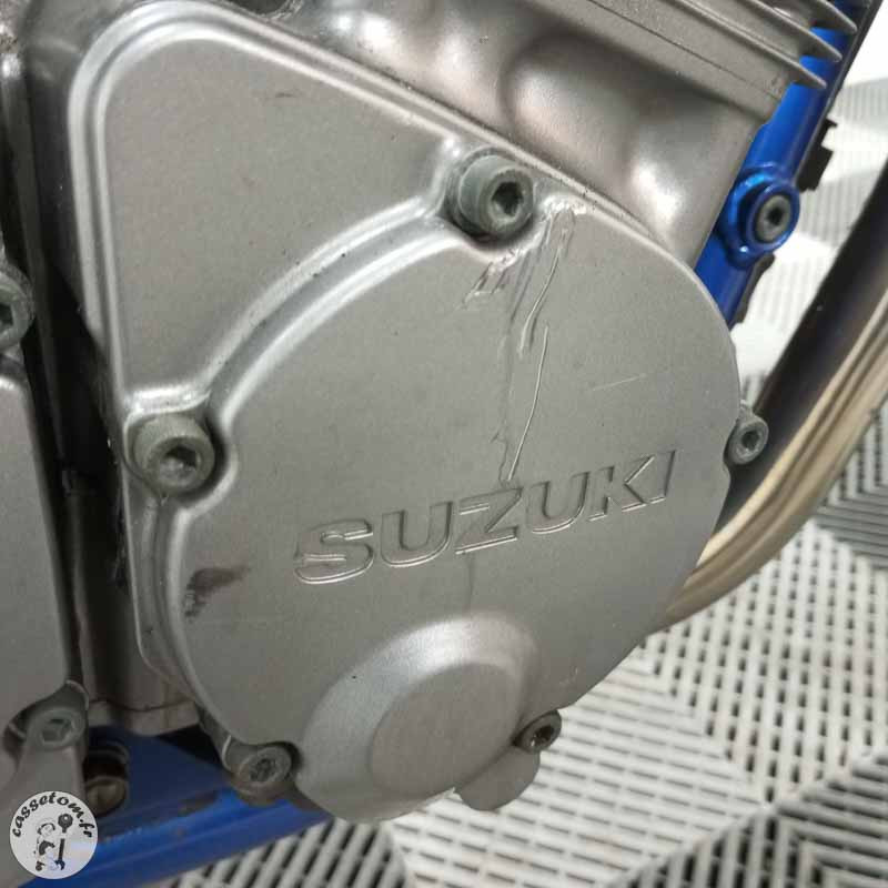 SUZUKI GSF650 600 2002 accidentée - La Casse de l Oncle Tom
