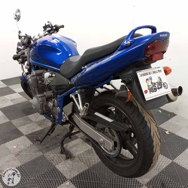 SUZUKI GSF650 600 2002 accidentée - La Casse de l Oncle Tom