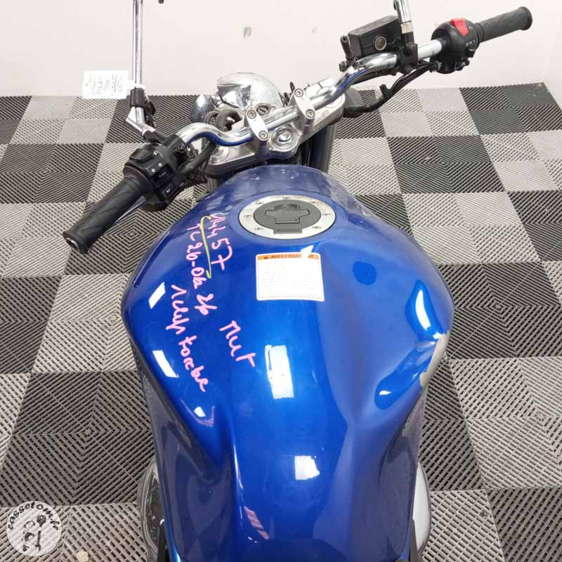 SUZUKI GSF650 600 2002 accidentée - La Casse de l Oncle Tom