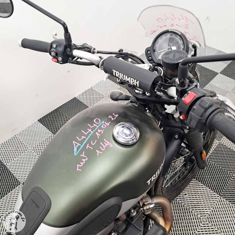 TRIUMPH STREETSCR 900 2020 accidentée - La Casse de l Oncle Tom
