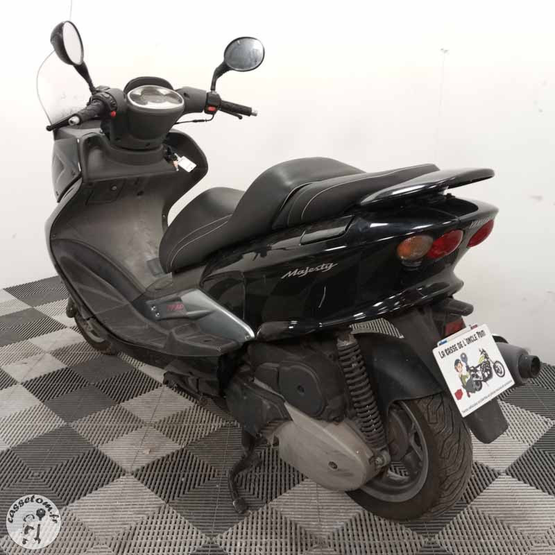 YAMAHA YP125 124 2005 accidente - La Casse de l Oncle Tom