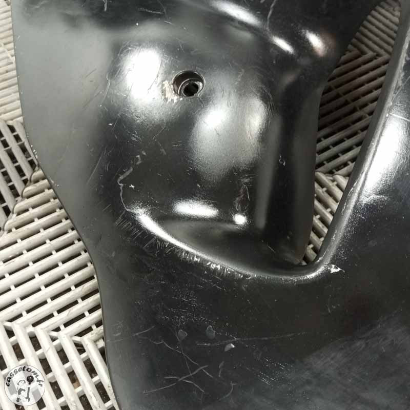 SUZUKI GSX1300R HAYABUSA 1300 2005 accidentée - La Casse de l Oncle To