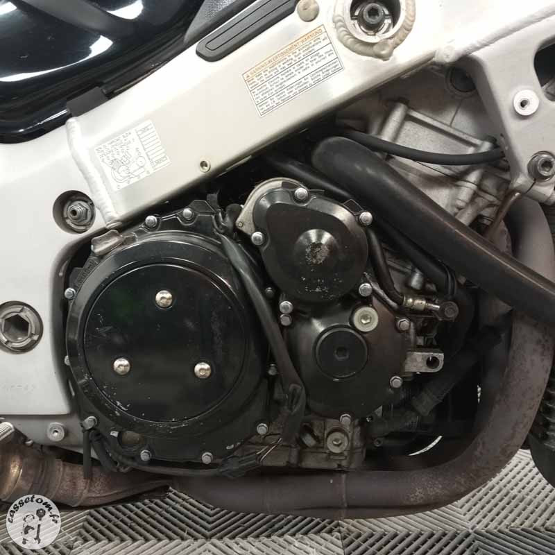 SUZUKI GSX1300R HAYABUSA 1300 2005 accidentée - La Casse de l Oncle To